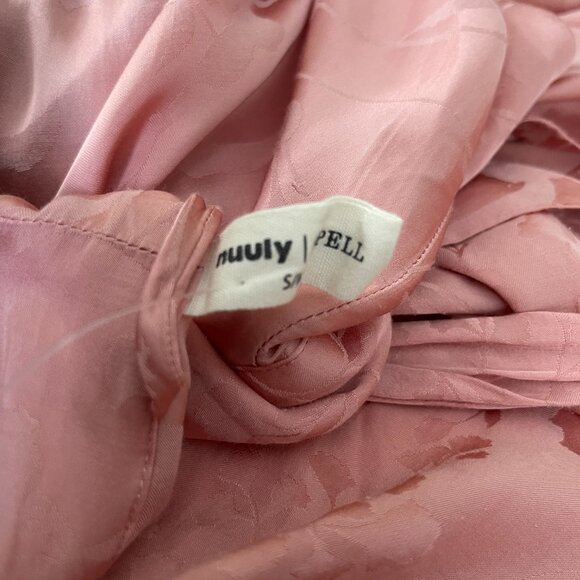 Women's Nuuly x SPELL Pink Embroidered Peacock Silky Robe Size S/M Small Medium - Picture 7 of 12